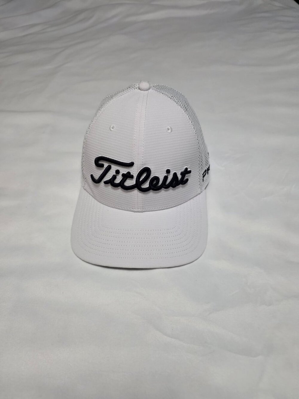 Titleist Pro V1 Mesh Snapback Golf Hat Cap White Black Script New